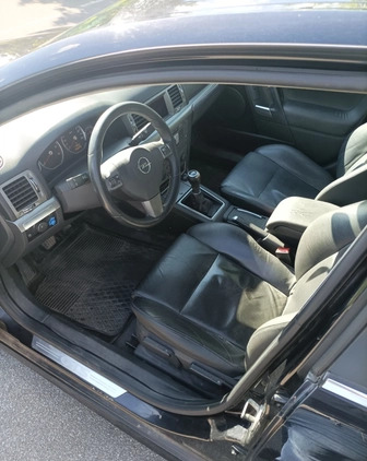 Opel Vectra cena 9000 przebieg: 349000, rok produkcji 2007 z Rymanów małe 56